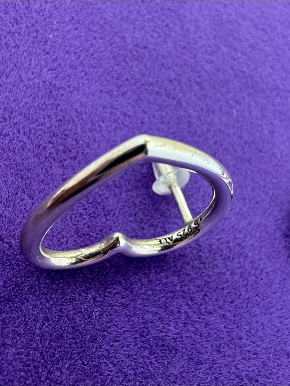 💛 Pandora Sterling Silver Open Heart Love Stud Earrings | Designer Retired - Picture 4 of 5